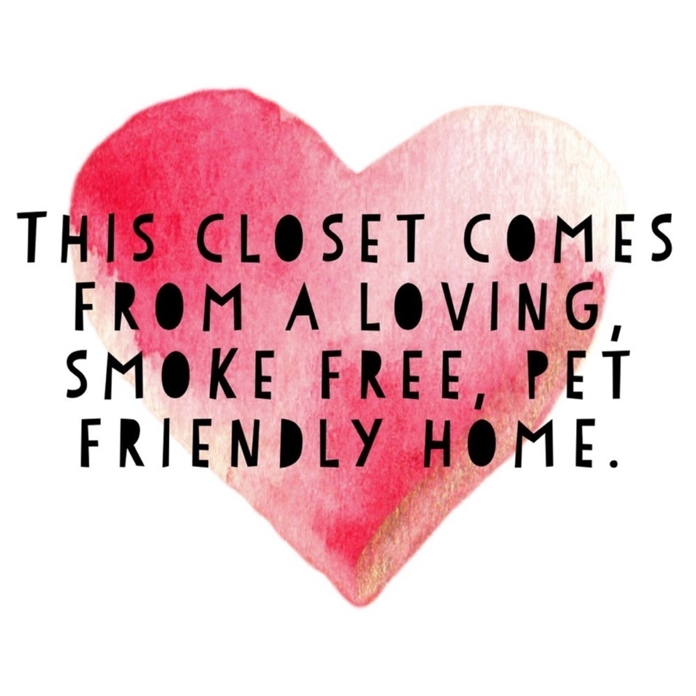 Bookmark my closet ❤️